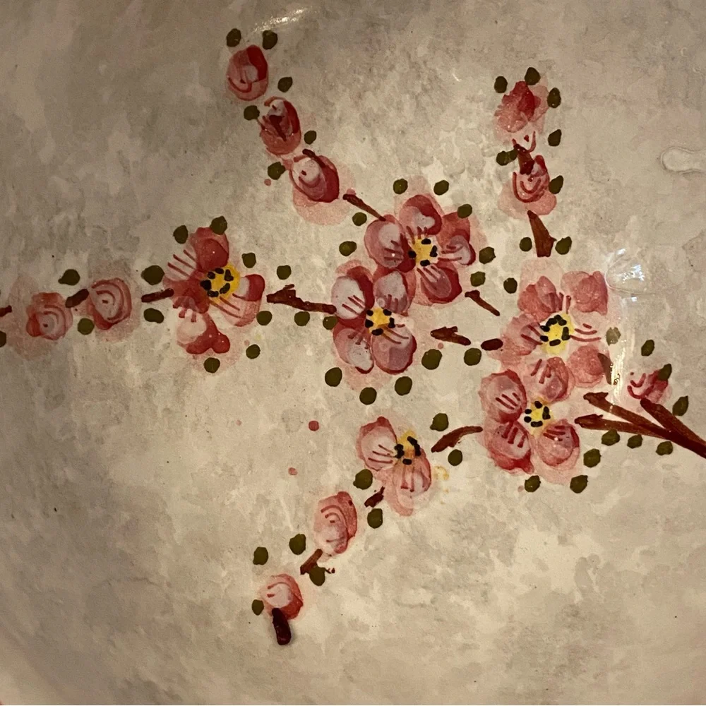 DERUTA ITALY VINTAGE HAND PAINTED POTTERY BOWL PINK FLORAL HANDLES SPOUT HOME